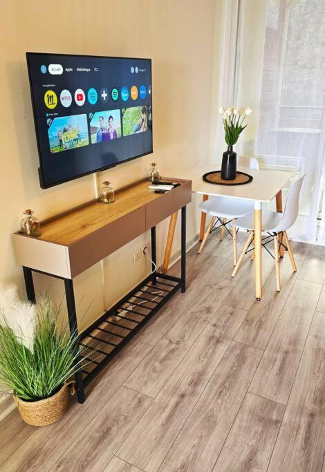 Elegant Studio Les Tourtereaux Saint-Denis Ngoại thất bức ảnh